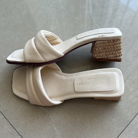 Chinese laundry low heel ivory sandals size 5 - Picture 3 of 7